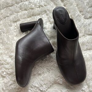 New H&M brown leather mules